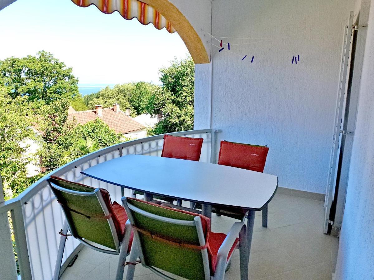 Apartment Honor Njivice Ngoại thất bức ảnh